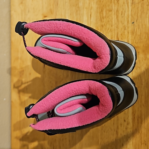 Totes Kids Youth Size 13 Black/Pink Winter Snow Boots Waterproof - Picture 6 of 6